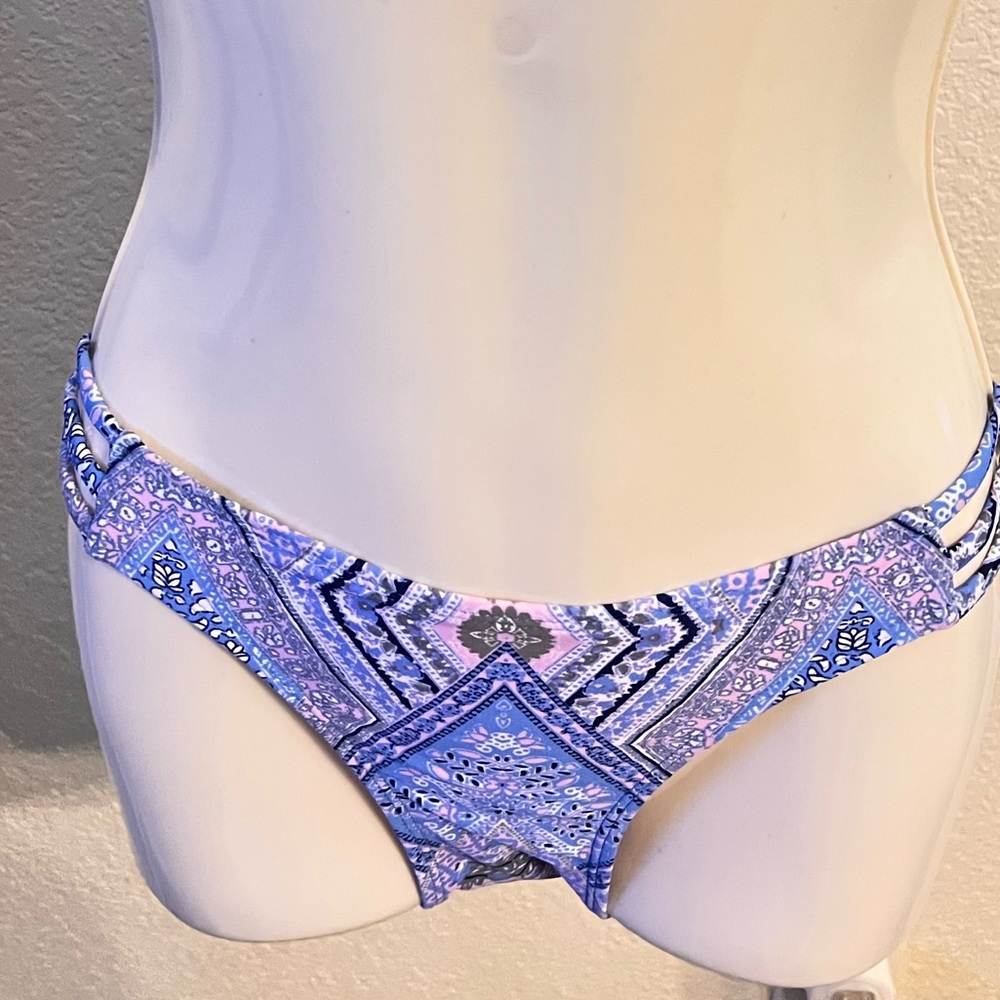 Xhilaration Multi Color Swimwear Bottoms